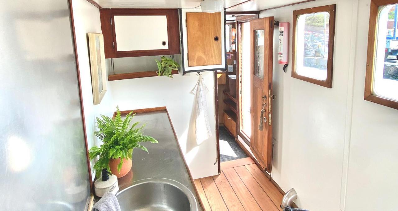 Varra Water - Unique Boat Accomodation - Bornholm - Fjaelstavn Neksø Eksteriør bilde